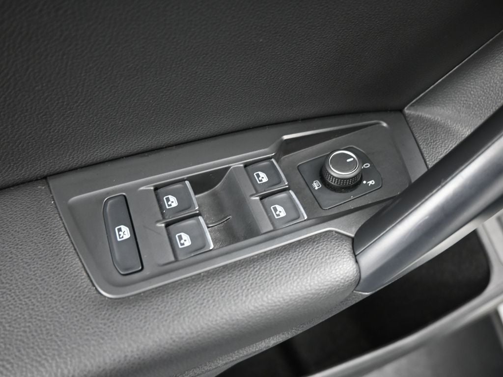 2021 Volkswagen Tiguan Base