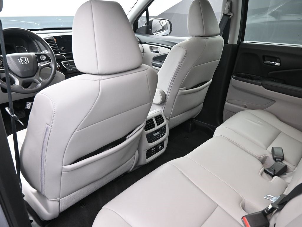 2020 Honda Pilot Touring 8 Passenger