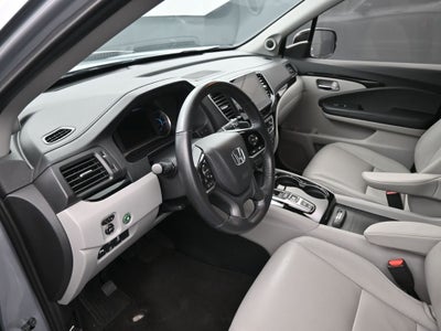 2020 Honda Pilot Touring 8 Passenger