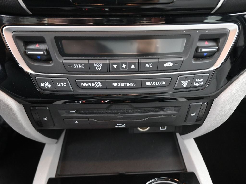 2020 Honda Pilot Touring 8 Passenger