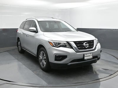 2020 Nissan Pathfinder S