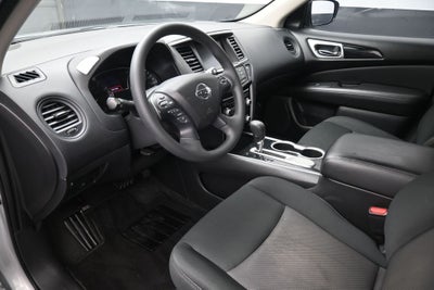 2020 Nissan Pathfinder S