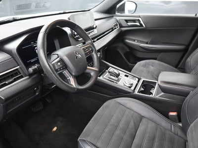 2023 Mitsubishi Outlander SE Black Edition