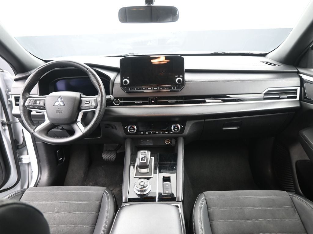 2023 Mitsubishi Outlander SE Black Edition