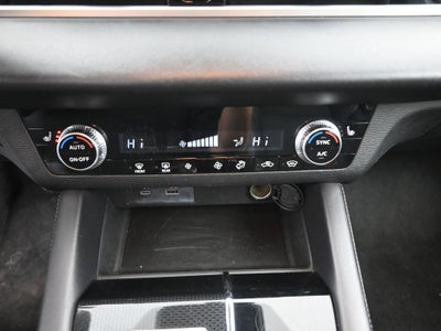 2023 Mitsubishi Outlander SE Black Edition