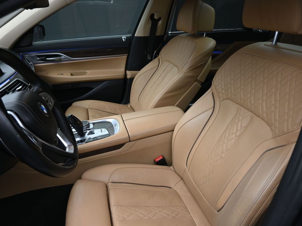 2020 BMW 7 Series 740i
