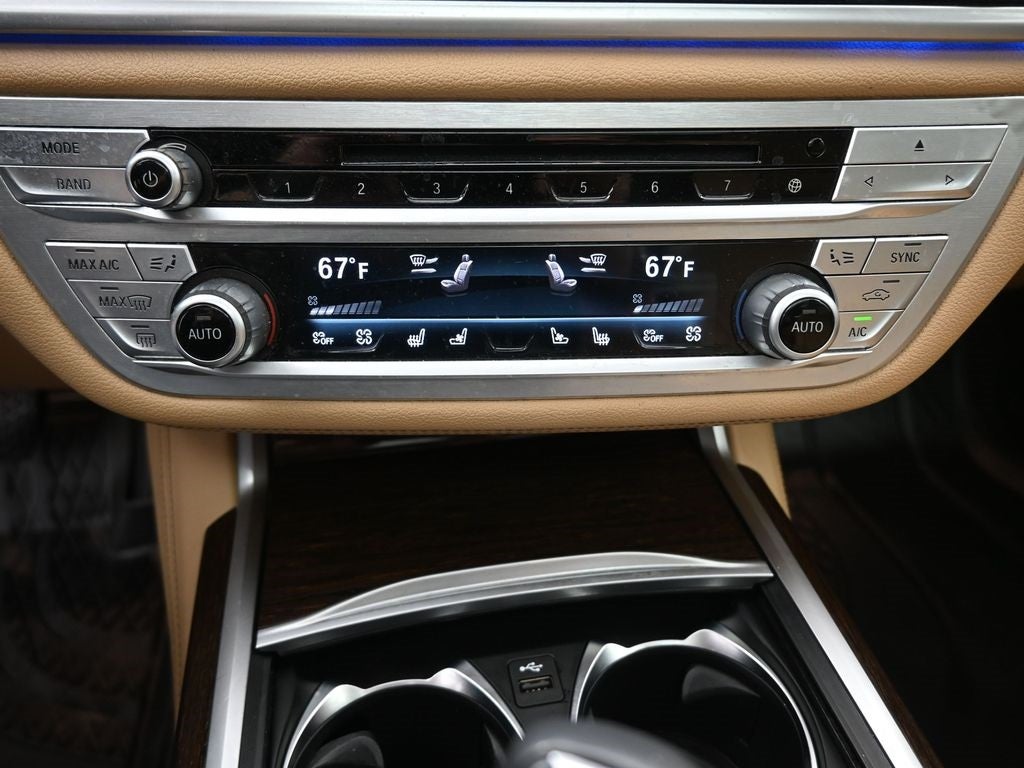 2020 BMW 7 Series 740i