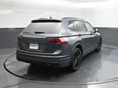 2022 Volkswagen Tiguan 2.0T SE R-Line Black