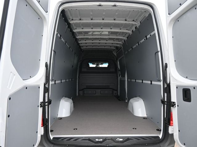 2024 Mercedes-Benz eSprinter 2500 Cargo 170 WB High Roof
