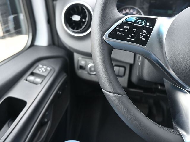 2024 Mercedes-Benz eSprinter 2500 Cargo 170 WB High Roof
