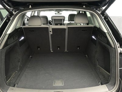 2024 Audi Q5 40 Premium quattro