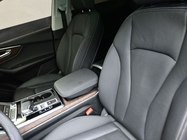 2023 Audi Q8 55 Premium quattro