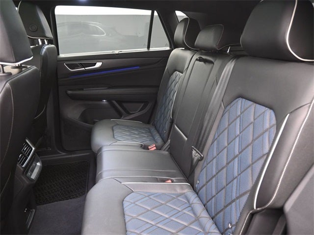 2024 Volkswagen Atlas Cross Sport 2.0T SEL Premium R-Line