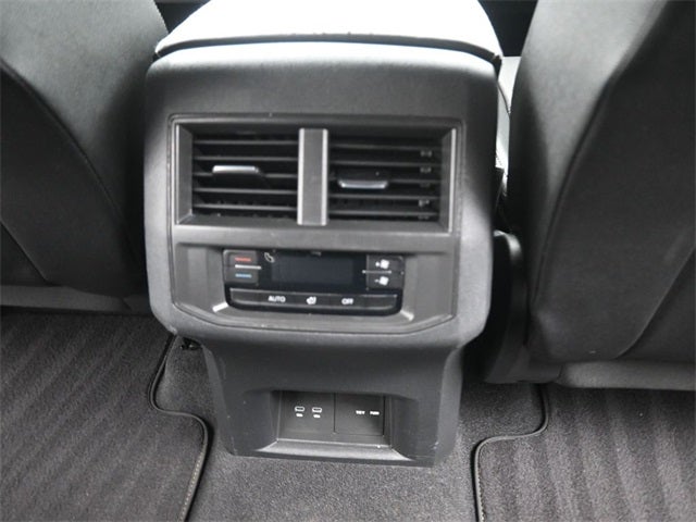 2023 Volkswagen Atlas 2.0T SE w/Technology