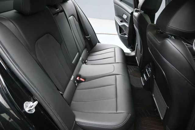 2023 BMW 3 Series 330i xDrive