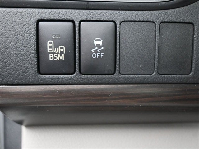 2016 Toyota Camry XLE