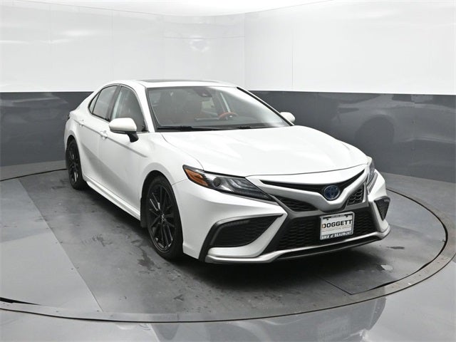 2022 Toyota Camry Hybrid XSE