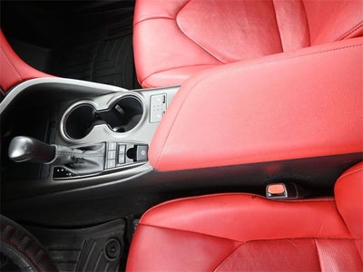 2022 Toyota Camry Hybrid XSE