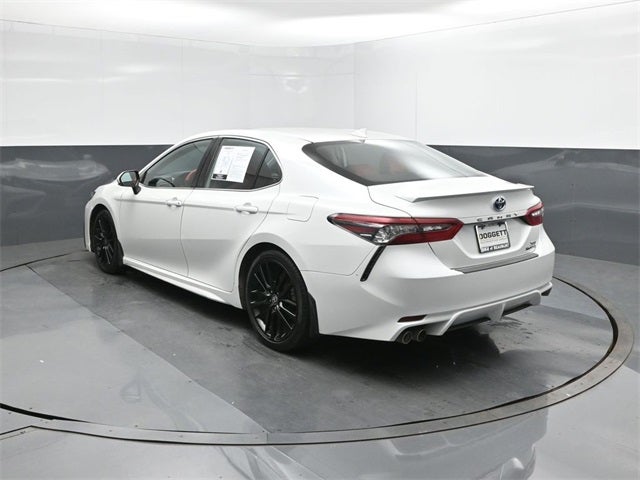 2022 Toyota Camry Hybrid XSE