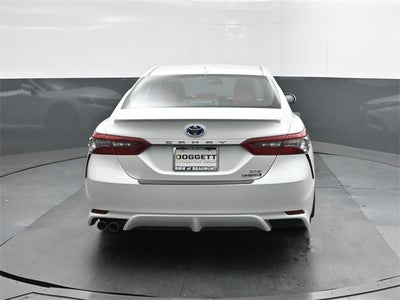 2022 Toyota Camry Hybrid XSE