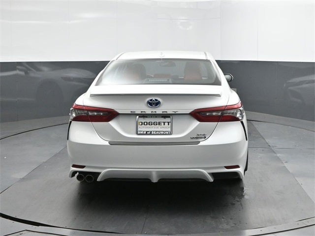 2022 Toyota Camry Hybrid XSE