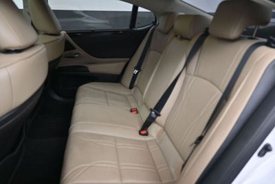 2021 Lexus ES 300h Ultra Luxury