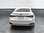 2021 Lexus ES 300h Ultra Luxury