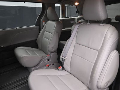 2018 Toyota Sienna XLE 8 Passenger