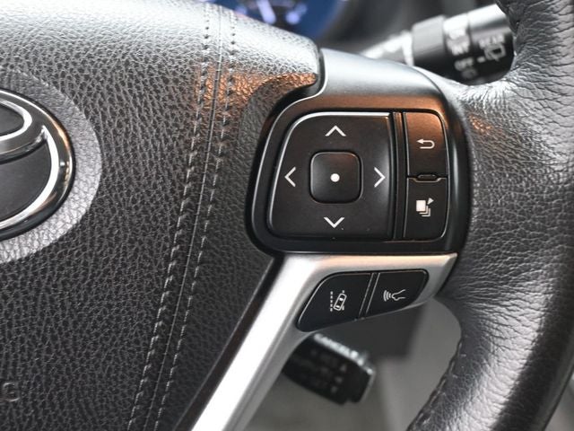 2018 Toyota Sienna XLE 8 Passenger