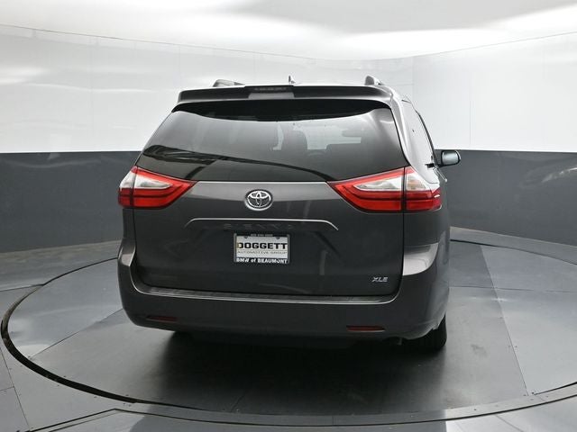 2018 Toyota Sienna XLE 8 Passenger