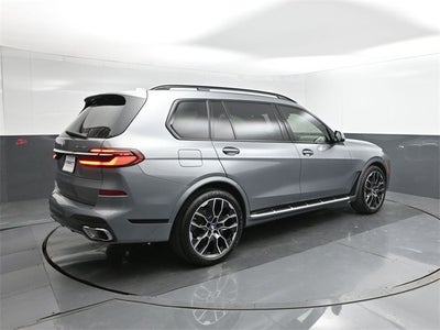 2023 BMW X7 xDrive40i