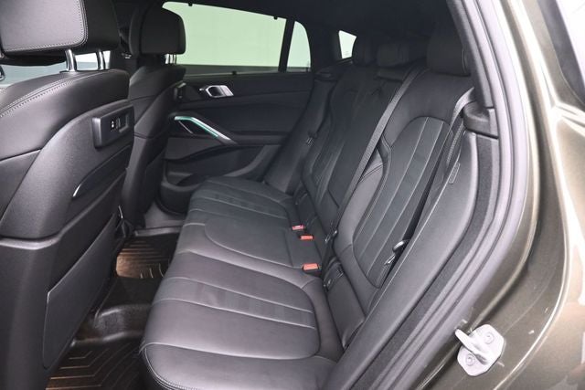 2022 BMW X6 M50i