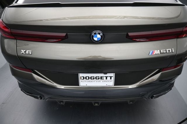 2022 BMW X6 M50i