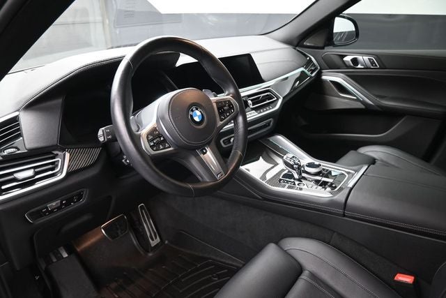 2022 BMW X6 M50i