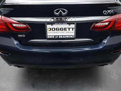 2017 INFINITI Q70L 3.7