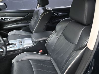 2017 INFINITI Q70L 3.7