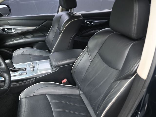 2017 INFINITI Q70L 3.7