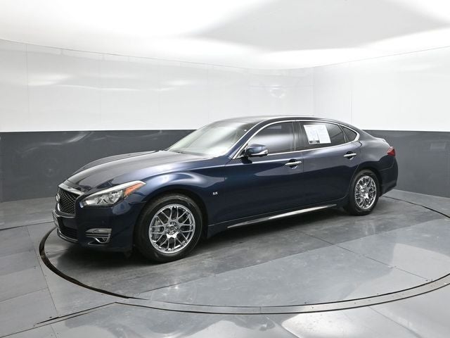 2017 INFINITI Q70L 3.7