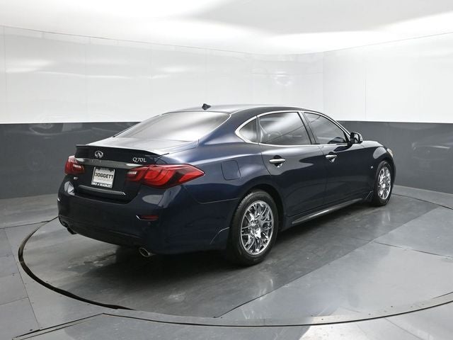 2017 INFINITI Q70L 3.7
