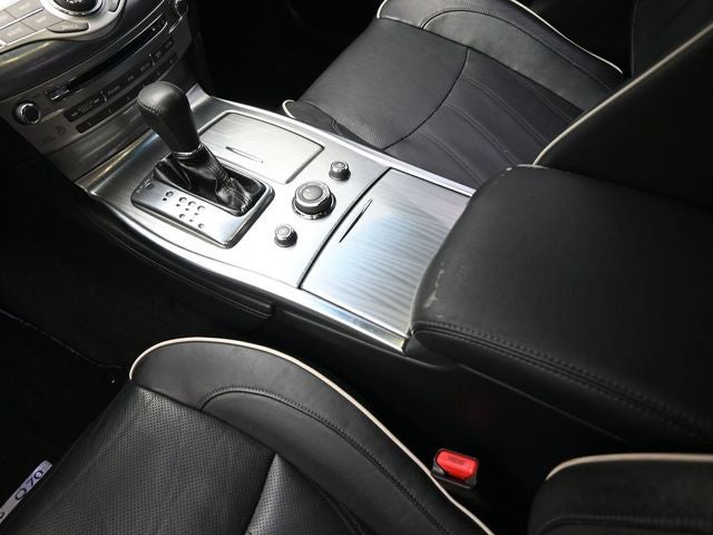 2017 INFINITI Q70L 3.7