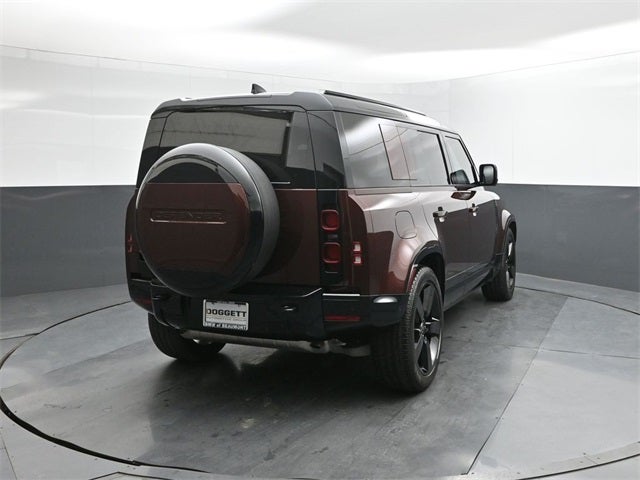 2025 Land Rover Defender 110 Sedona Red