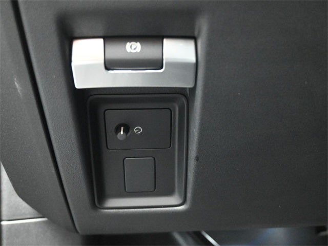 2025 Land Rover Defender 110 Sedona Red