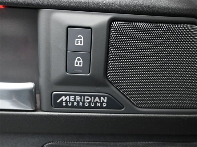 2025 Land Rover Defender 110 Sedona Red