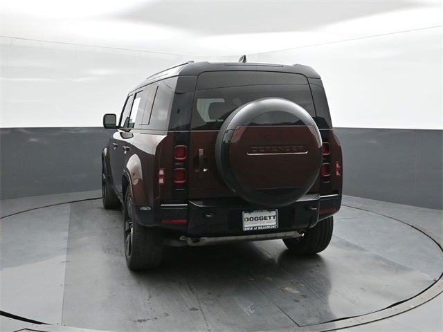2025 Land Rover Defender 110 Sedona Red