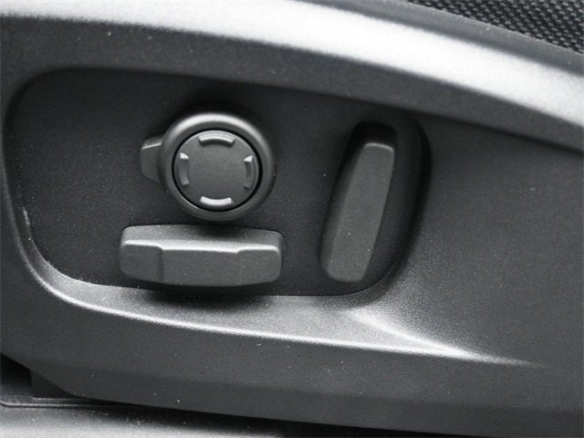 2025 Land Rover Defender 110 Sedona Red