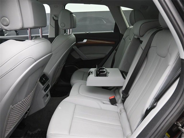 2022 Audi Q5 45 S line Prestige quattro