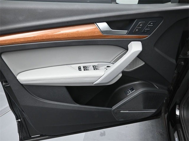 2022 Audi Q5 45 S line Prestige quattro