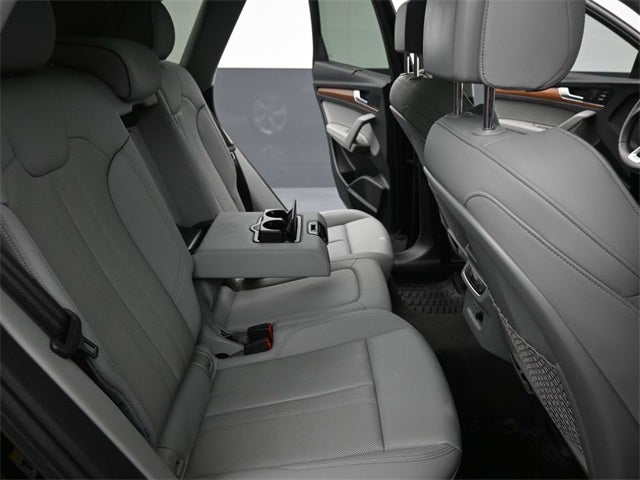 2022 Audi Q5 45 S line Prestige quattro