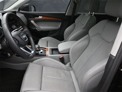 2022 Audi Q5 45 S line Prestige quattro