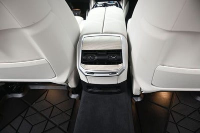 2025 BMW 7 Series 760i xDrive